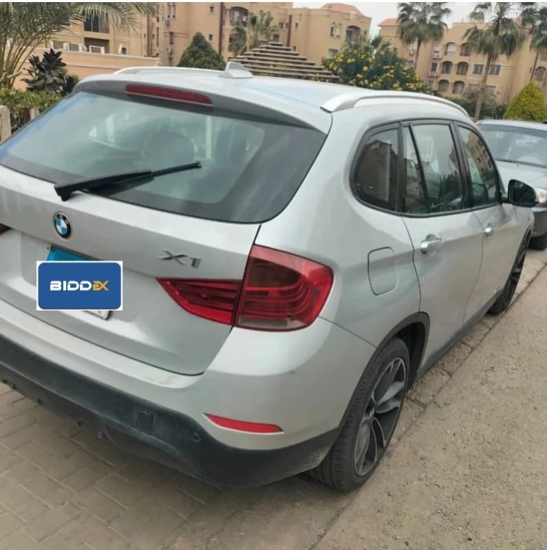 بي ام دبليو X1 2014 اي درايف فضي أوتوماتيك — مستعملة