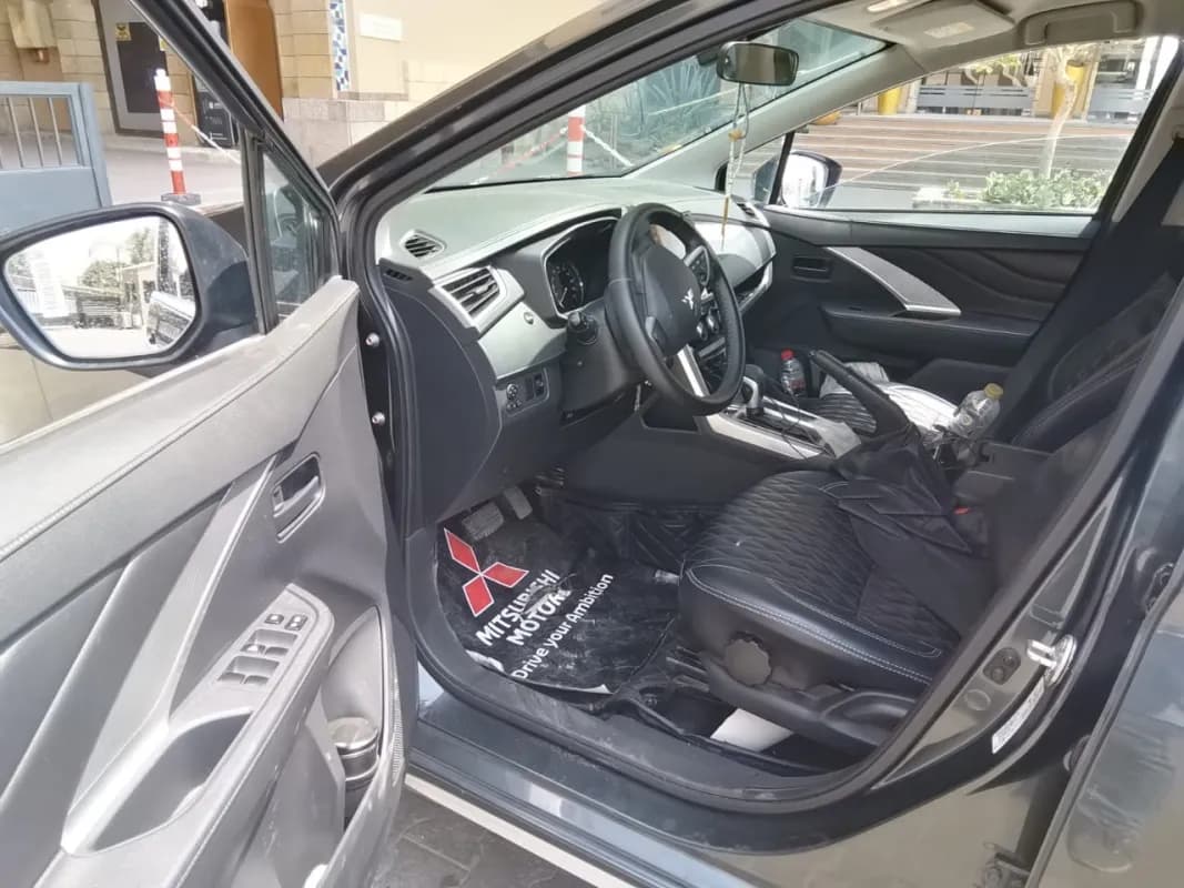 ميتسوبيشي اكسباندر 2023