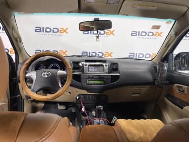 Toyota Fortuner 2015 Big motor 4000 Gray Automatic — Used - 3