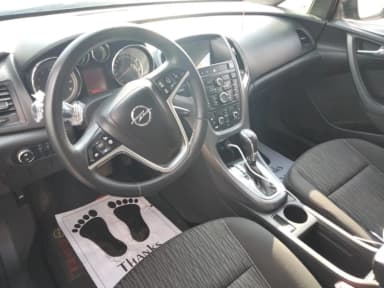 Opel Astra 2017 توب لاين أسود أوتوماتيك — مستعملة - 4