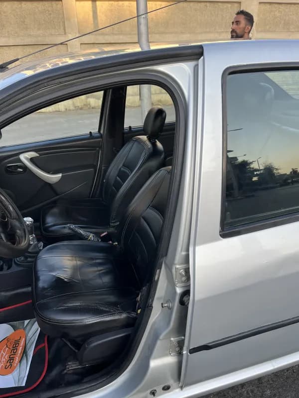 رينو لوجن 2013