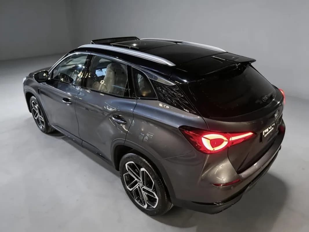 ام جي وان 2026 لاكشري رمادي أوتوماتيك — جديدة