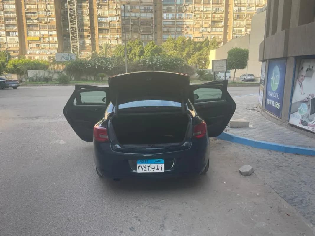 أوبل استرا 2020