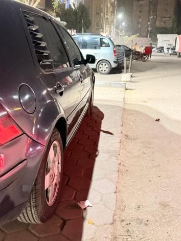 فولكس فاجن جولف 2010