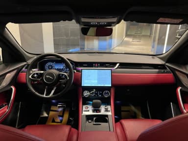 جاكوار اف باس 2024 - 2