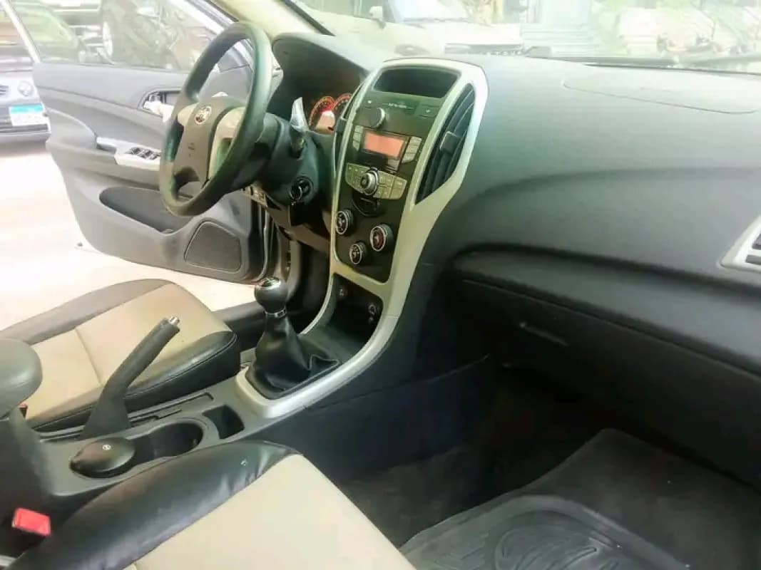 بي واي دي F3 2021