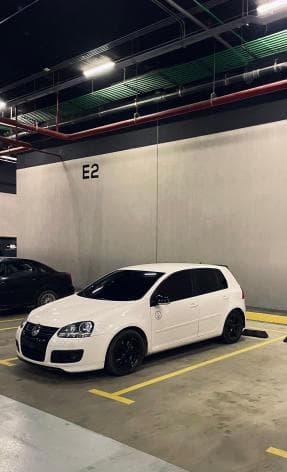 فولكس فاجن جولف 2010