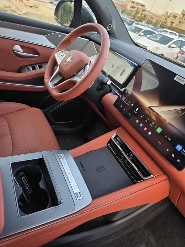 بي واي دي تانج ال 2025