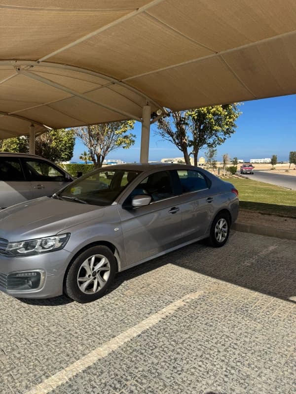 Citroen C-Elysee 2020 هاي لاين  فضي أوتوماتيك — مستعملة