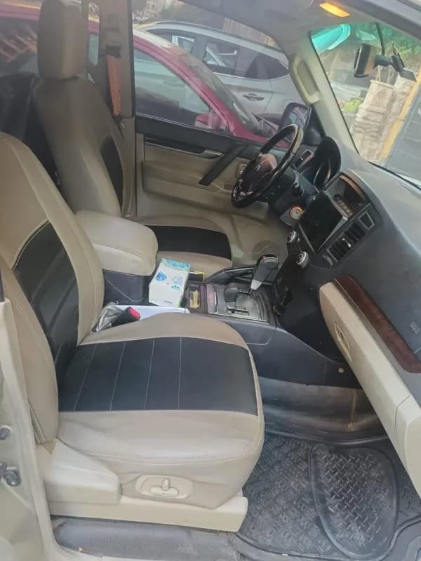 ميتسوبيشي باجيرو 2011