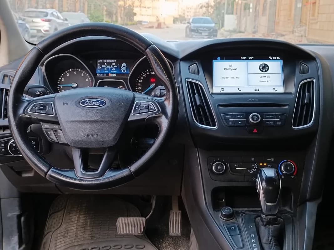 Ford Focus 2018 سبورت لاين رمادي أوتوماتيك — مستعملة