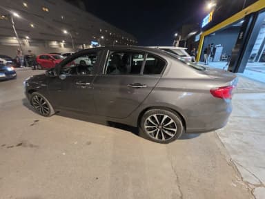 فيات تيبو 2021 هاي لاين رمادي أوتوماتيك — مستعملة - 2