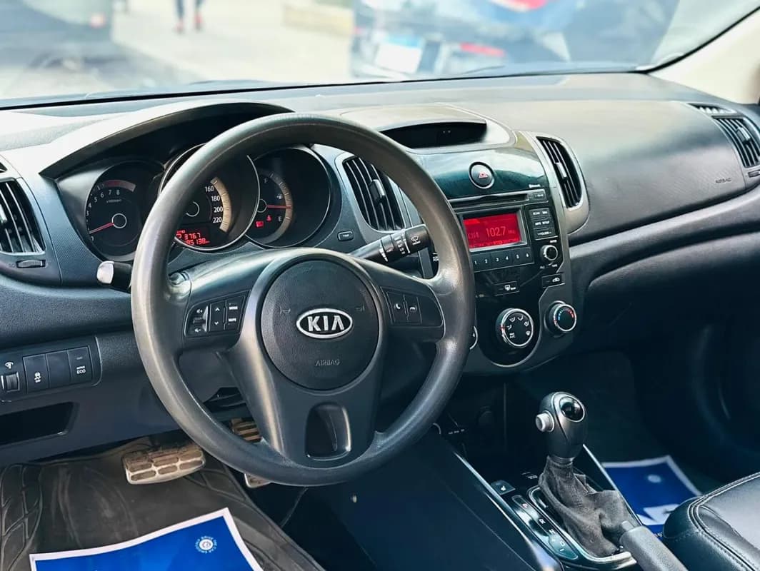 كيا سيراتو 2011