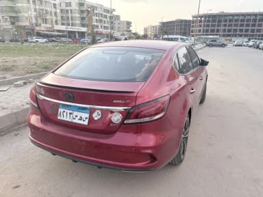 ام جي 6 2021 تروفي  أحمر أوتوماتيك — مستعملة - 4