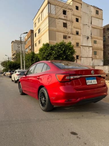ام جي 5 2020 لاكشري أحمر أوتوماتيك — مستعملة - 4