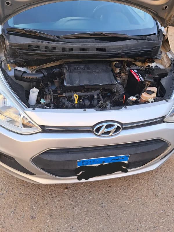 هيونداي جراند I10 2015 جي ال فضي أوتوماتيك — مستعملة