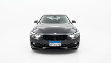 بي ام دبليو 320i 2014 لاكشري أسود أوتوماتيك — مستعملة - 1