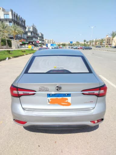ام جي 5 2021 لاكشري فضي أوتوماتيك — مستعملة - 2