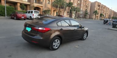 كيا كيه 3 2015 سيجنتشر بني أوتوماتيك — مستعملة - 2