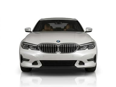 بي ام دبليو 320i 2024 لاكشري أبيض أوتوماتيك — مستعملة - 1