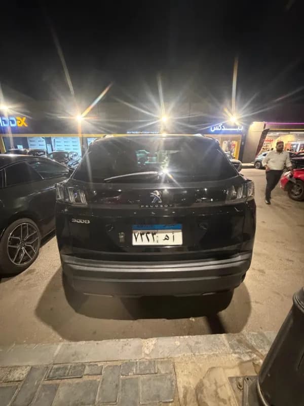 بيجو 3008 2019 اللورا أسود أوتوماتيك — مستعملة