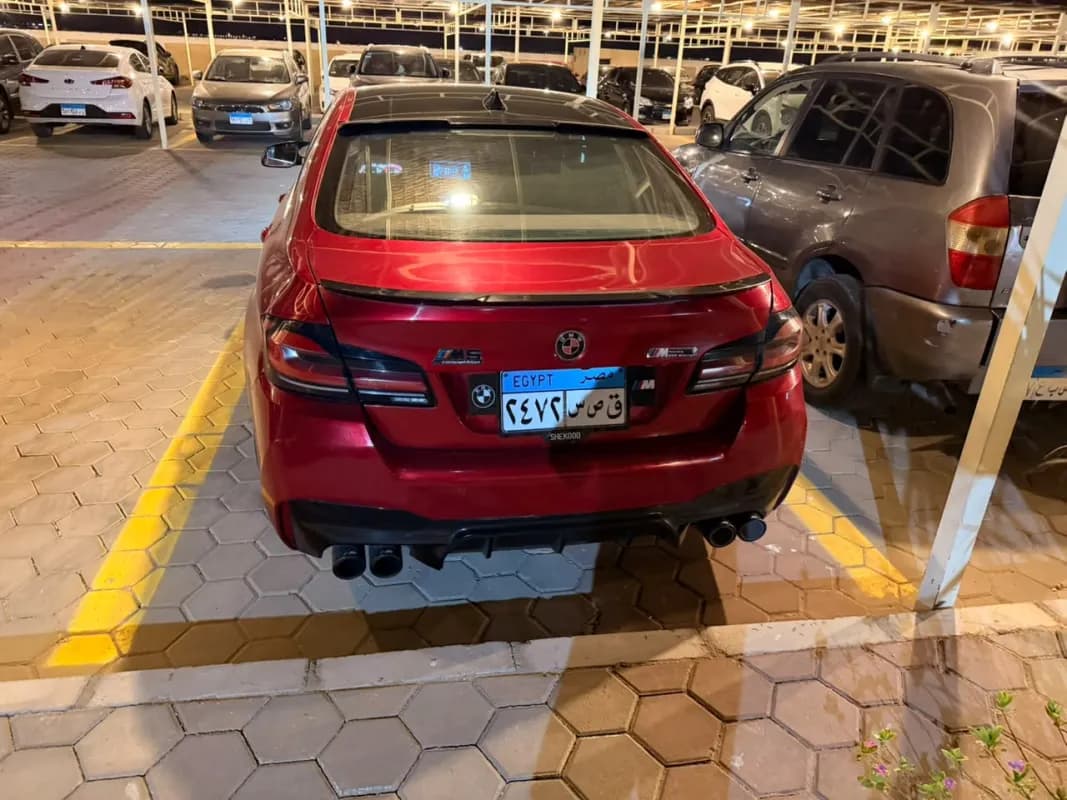 بي ام دبليو 520i 2014 ام سبورت أحمر أوتوماتيك — مستعملة