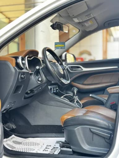 ام جي زد اس 2023 Comfort أبيض أوتوماتيك — مستعملة - 4