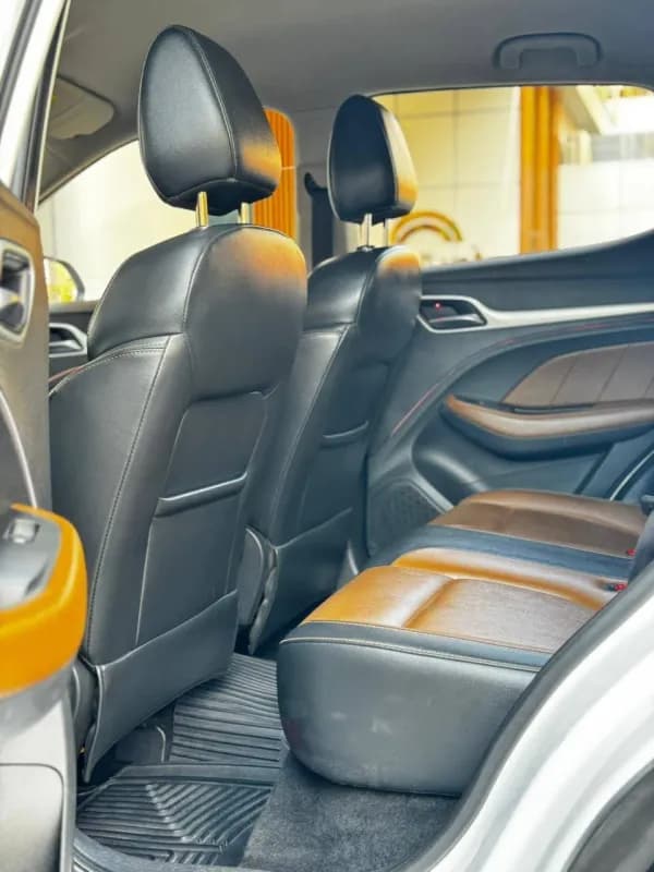 ام جي زد اس 2023 Comfort أبيض أوتوماتيك — مستعملة