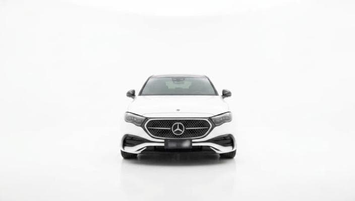 Mercedes-Benz E300 2025