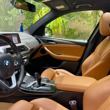BMW X3 2019 X DRIVE Silver Automatic — Used - 4