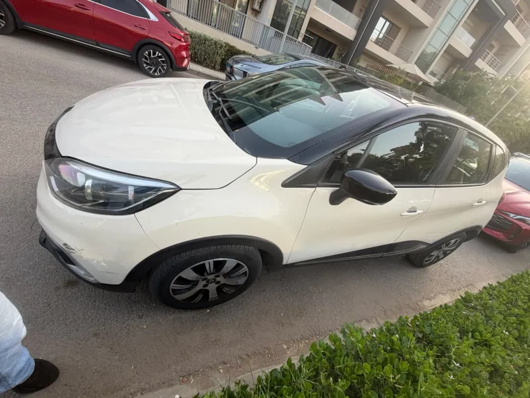 Renault Captur 2019 Highline White Automatic — Used