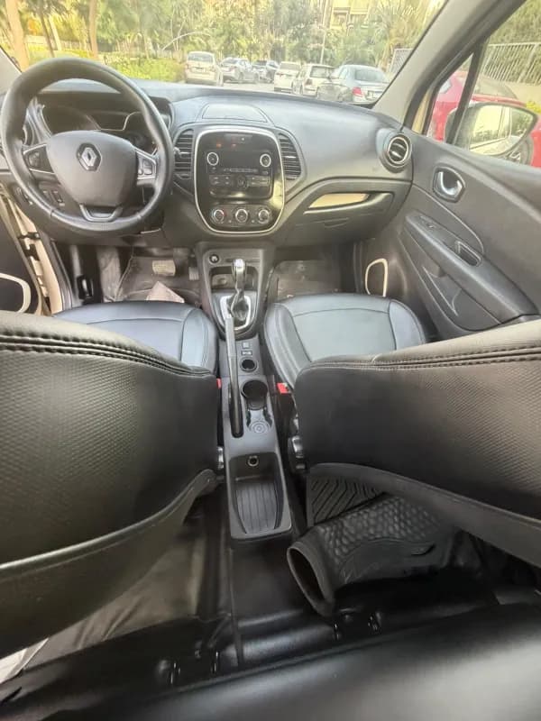 Renault Captur 2019 Highline White Automatic — Used