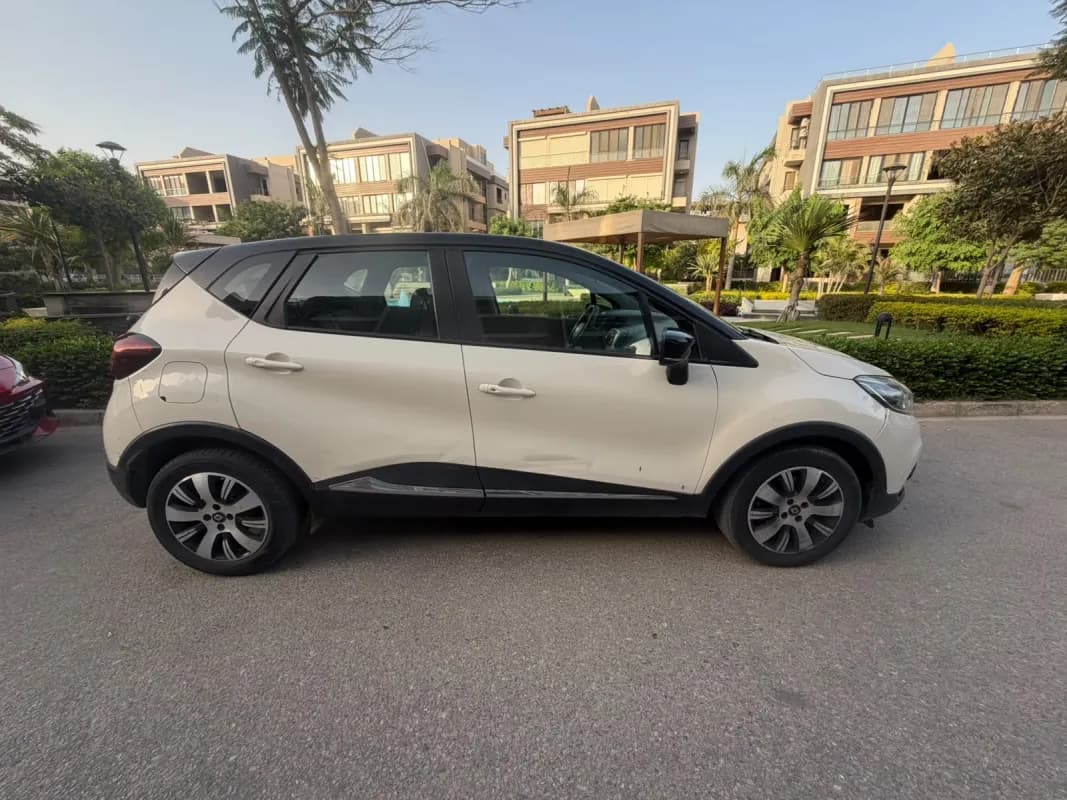 Renault Captur 2019 Highline White Automatic — Used