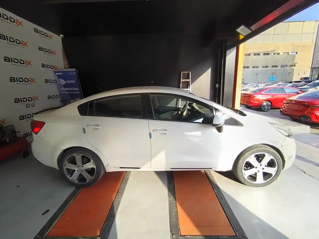 Kia Rio 2013 2nd Category White Automatic — Used