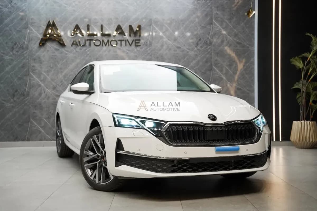  سكودا  اوكتافيا A8 2026 سويت أبيض أوتوماتيك — جديدة