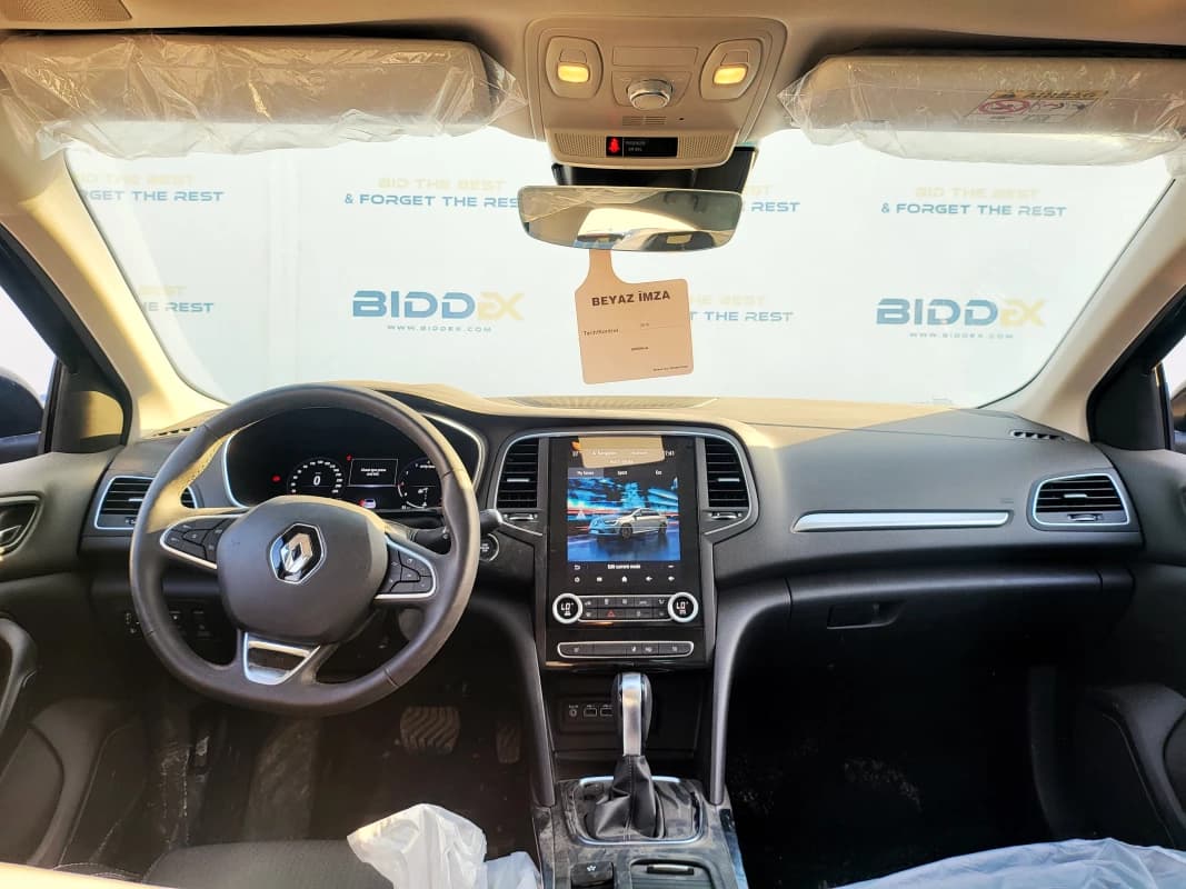 Renault Megane 2024 تيربو سيجنتشر أسود أوتوماتيك — جديدة