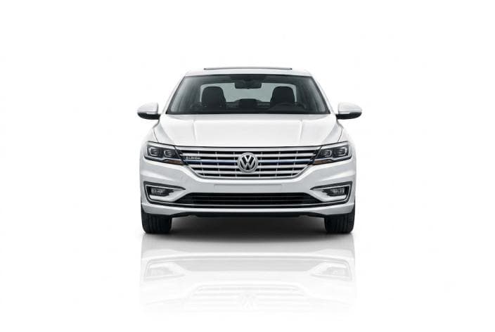 Volkswagen E-LAVEDA 2019 2nd Category  White Automatic — Used