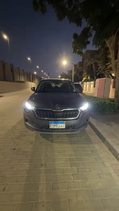 Skoda KODIAQ 2023 Loft Cement Gray Automatic — Used - 4