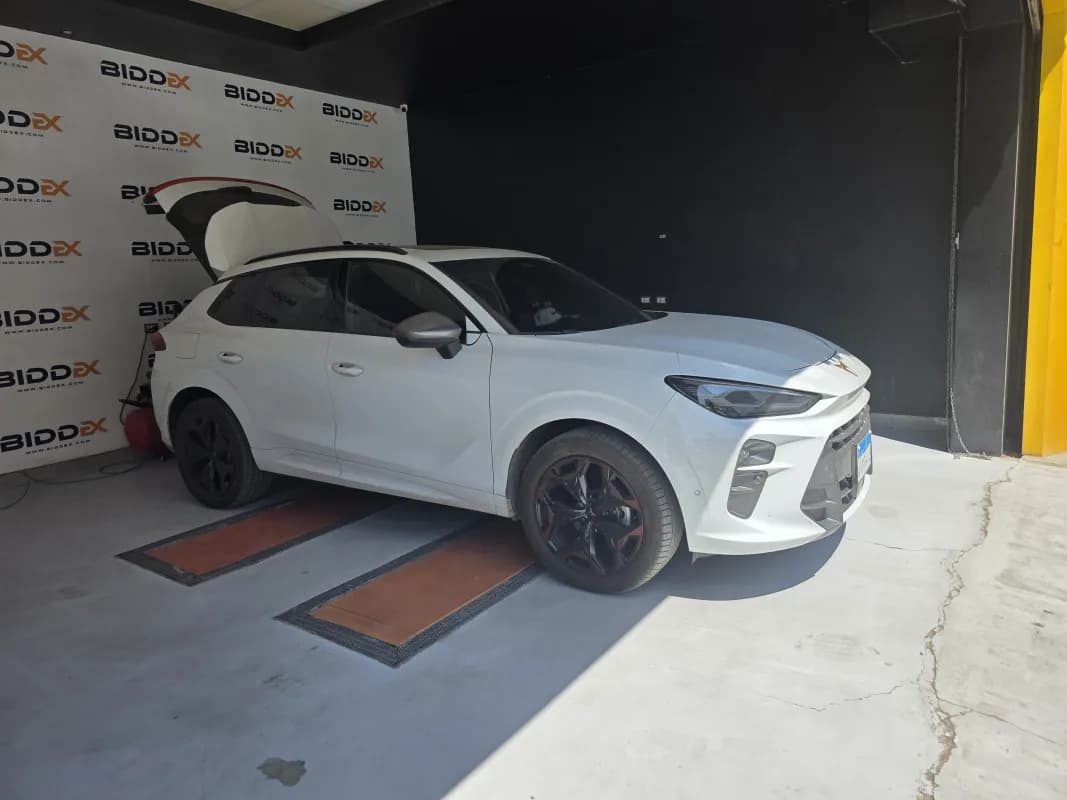Cupra Terramar 2025 V1 White Automatic — Used