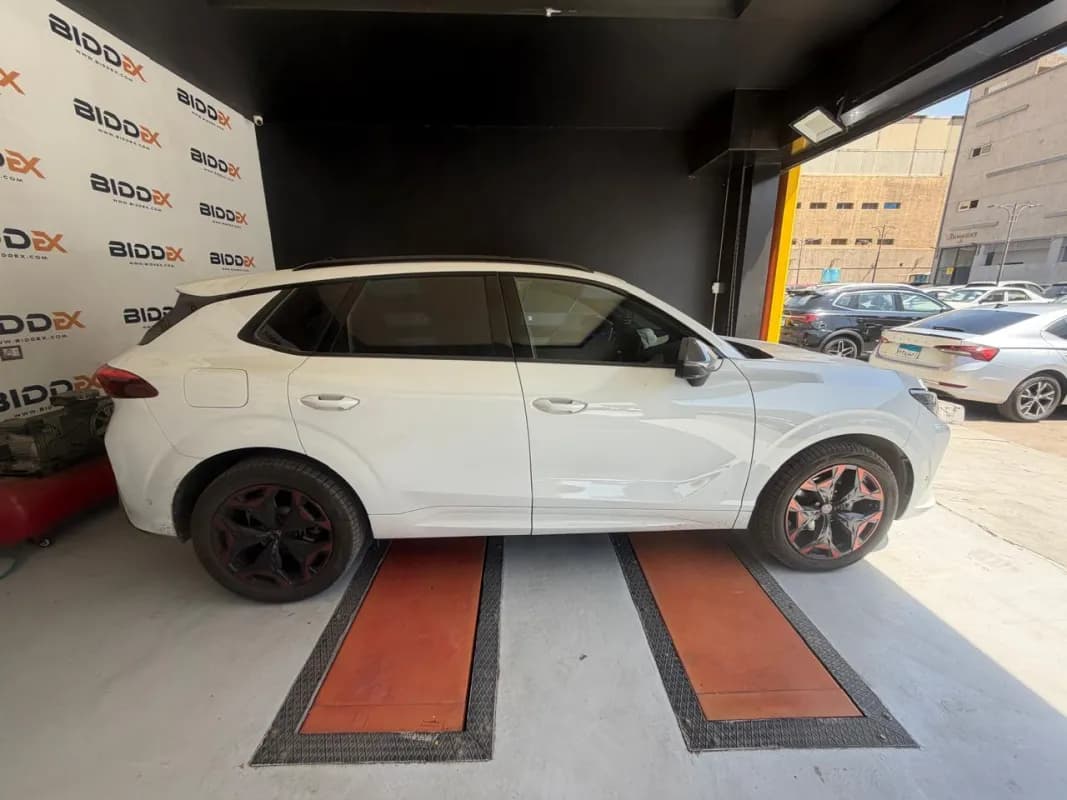 Cupra Terramar 2025 V1 White Automatic — Used