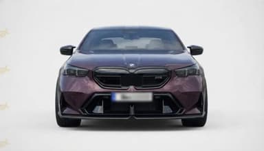 بي ام دبليو M5 2025 نيو جينيراشين بنفسجي أوتوماتيك — مستعملة - 1