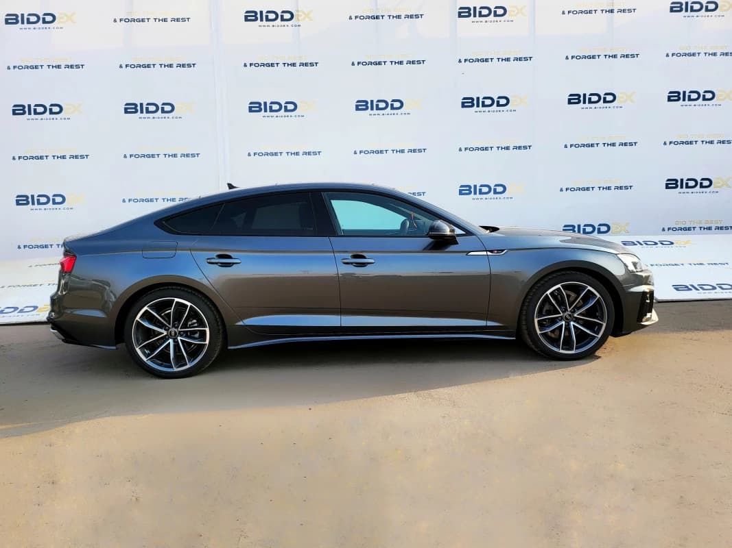 Audi A5 2024 اس لاين رمادي أوتوماتيك — جديدة