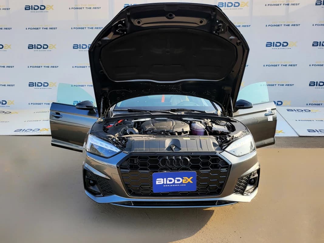 Audi A5 2024 اس لاين رمادي أوتوماتيك — جديدة