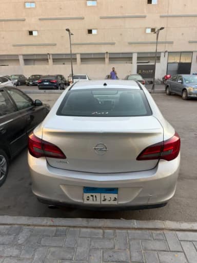 Opel Astra 2019 Topline White Automatic — Used - 2