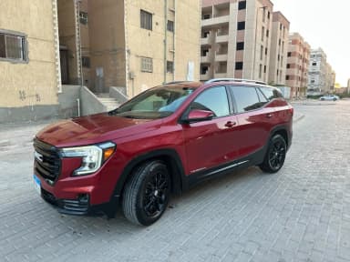 GMC Terrain  2022 FWD Elevation Red Automatic — Used - 4