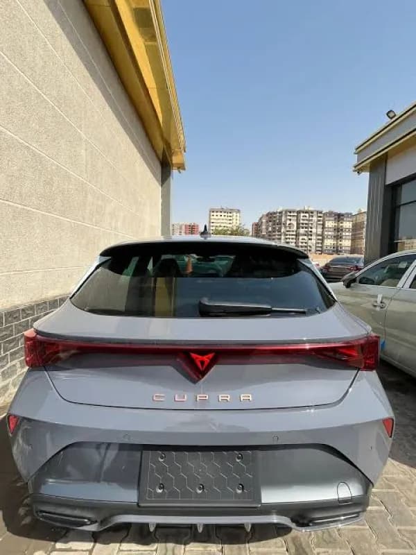 Cupra Leon  2026 V1 Nardo Gray Automatic — New