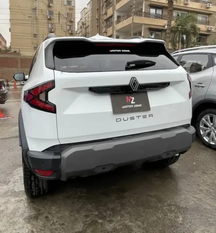 Renault Duster 2027 H1 White Automatic — New