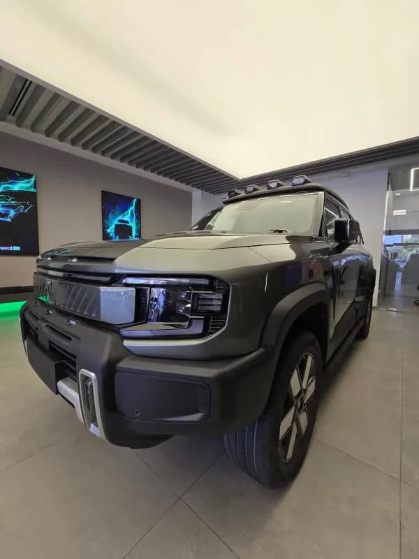 ديبال جي 318 2027 أدفنتشر  أسود أوتوماتيك — جديدة