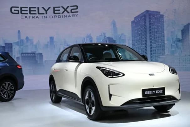 أسعار ومواصفات جيلي EX2 الكهربائية في مصر بعد الزيادة 