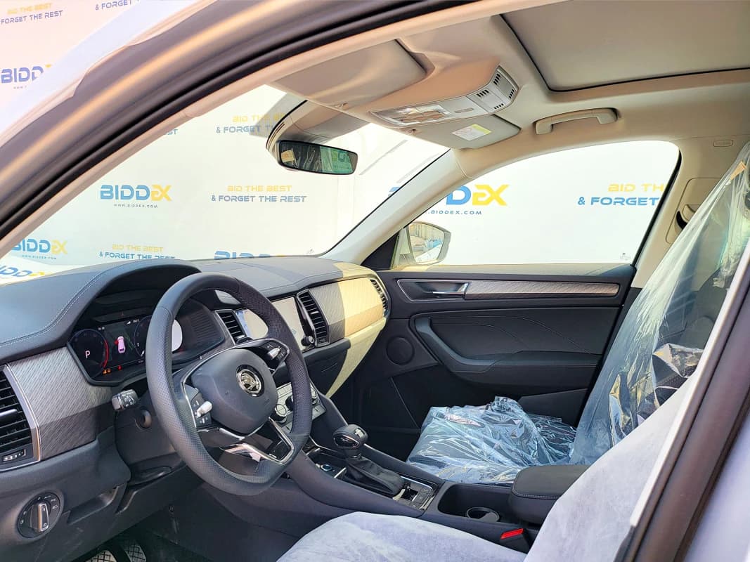 Skoda KODIAQ 2024 ستايل فضي أوتوماتيك — جديدة